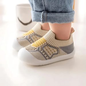 Comfortabele babyslofjes om te leren lopen | MESHSTEPS